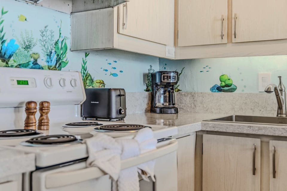 Clean Modern Counters Packed With Premium Guest Amenities