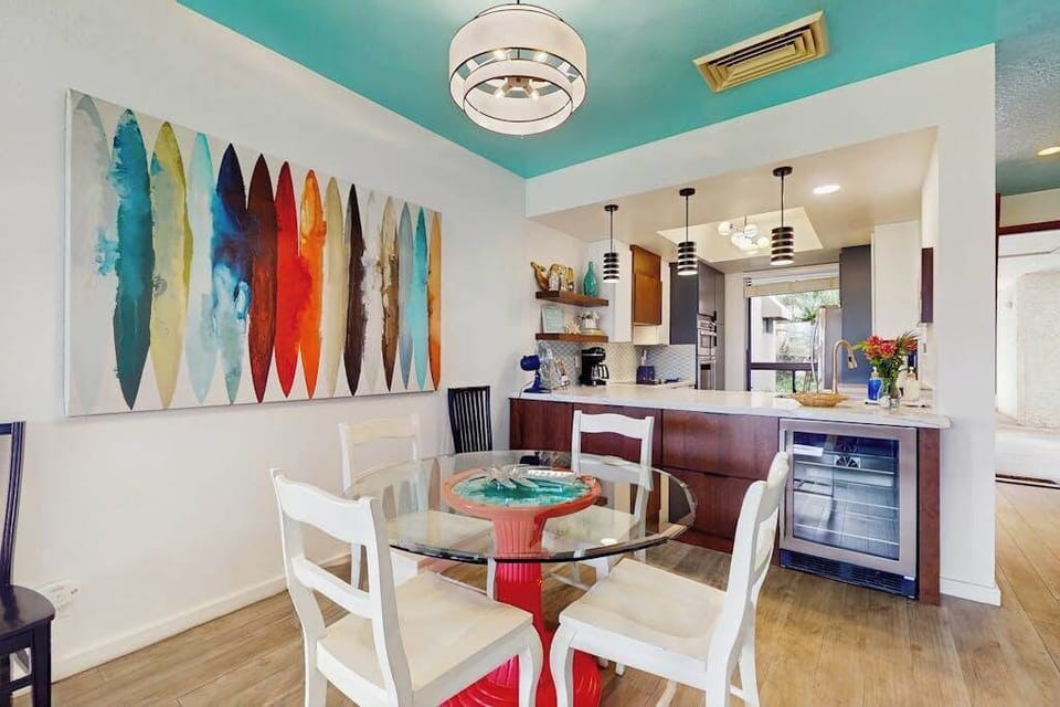 Modern Dining Space With Artistic Flair