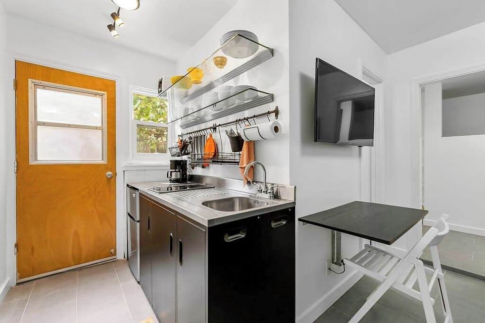 Compact kitchenette ready for simple meals and refreshments