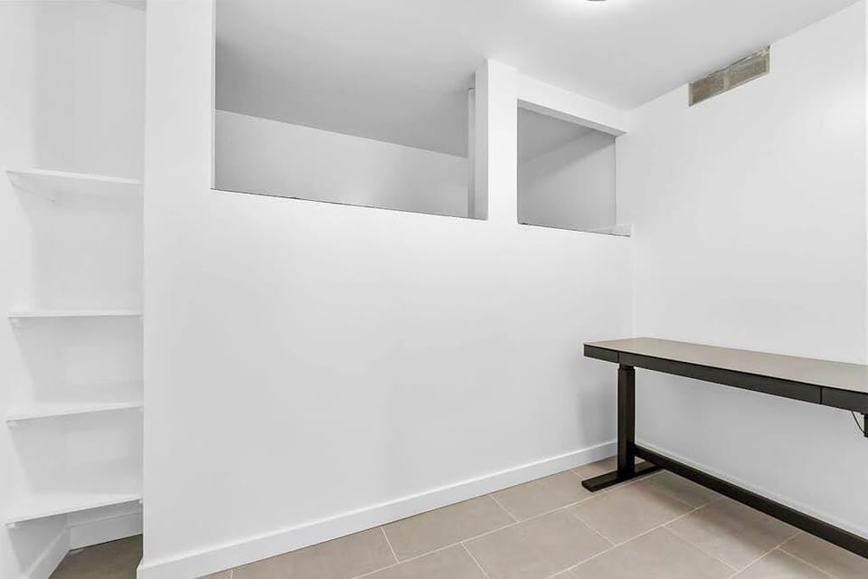 Workspace nook with built-in storage
