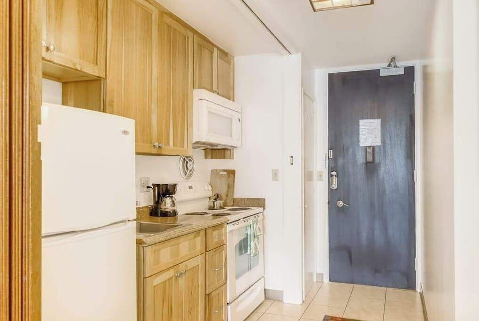 Prepare your favorite meals in this welcoming and functional kitchen.