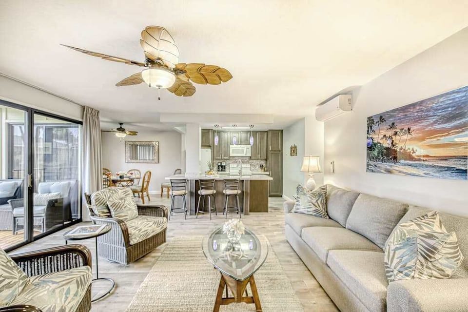 Beautiful Open-Concept Living Room And Kitchen