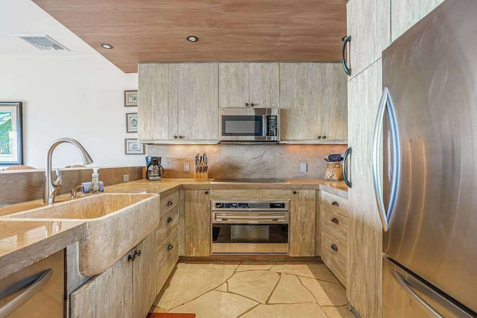 Modern Kitchen With Coastal Charm