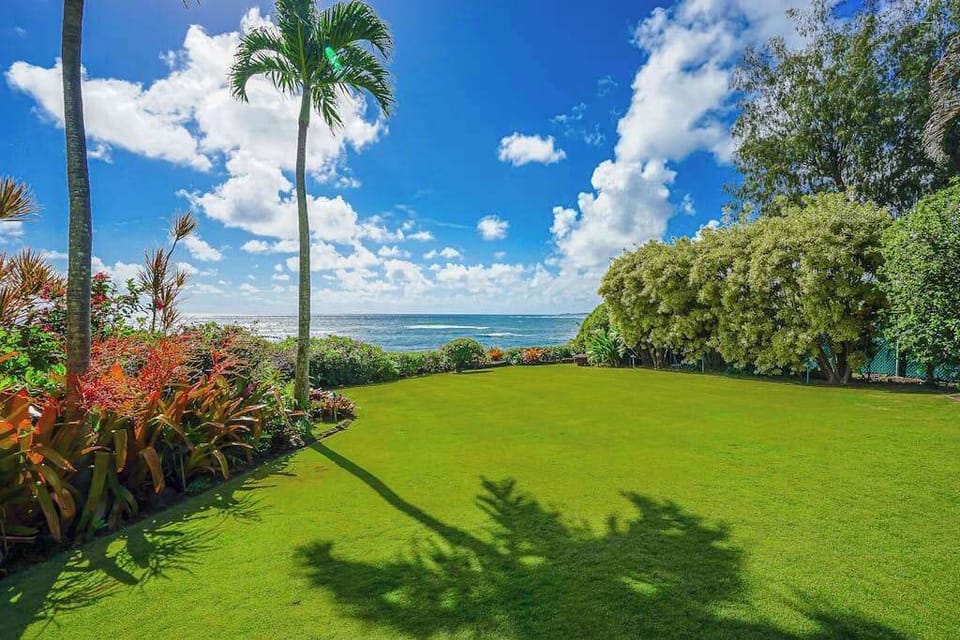 Private Oceanfront Garden Retreat