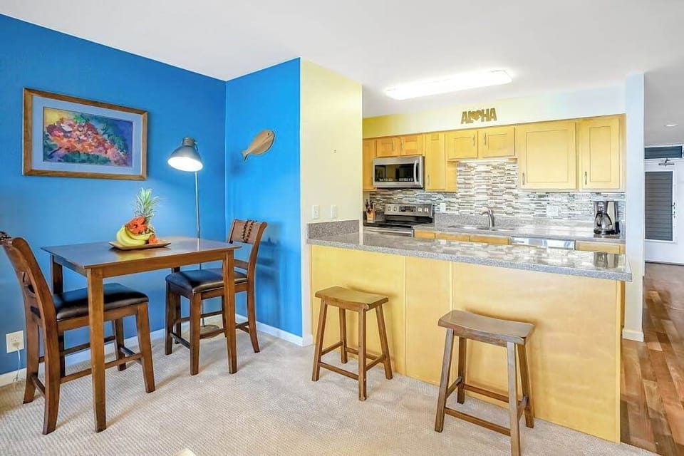 Breakfast Bar And Coastal Dining