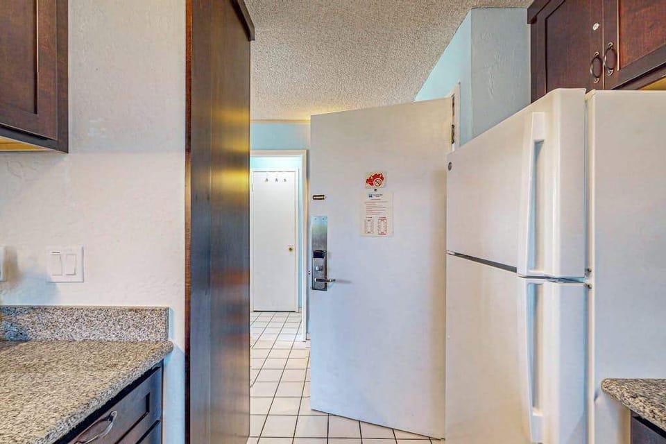 Full remodeled kitchen ready for your chef.