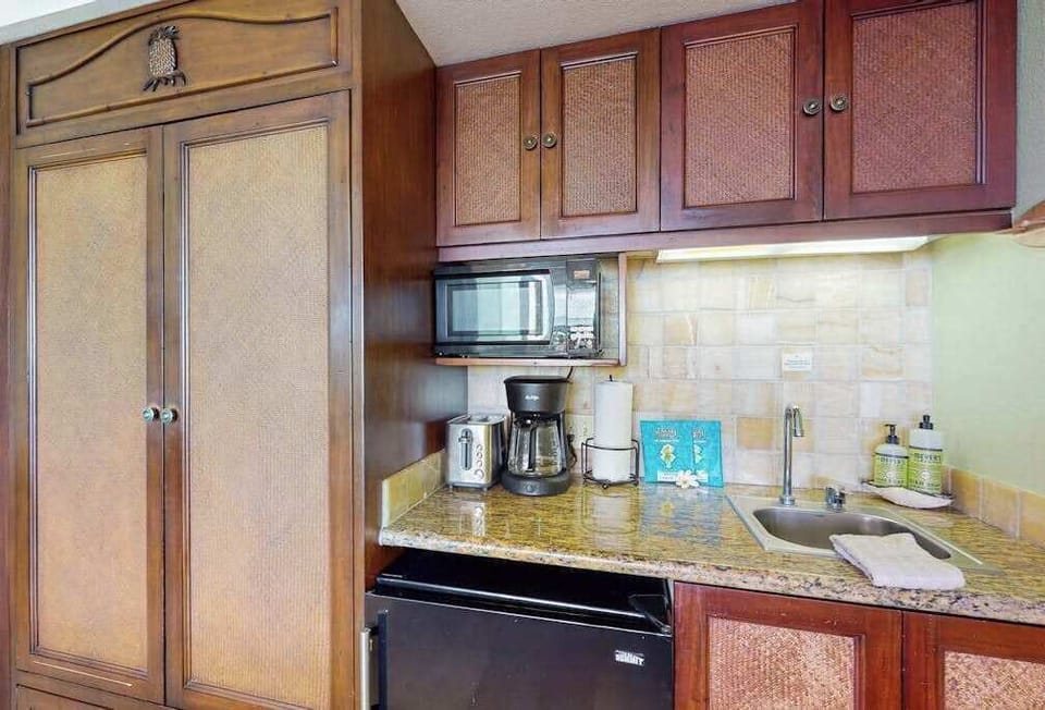 Convenient Kitchenette For Easy Meals
