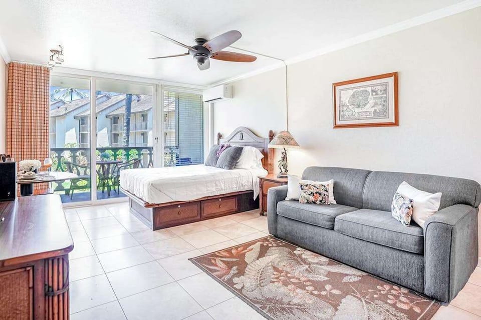 🏝️ Queen Bed + Sofa Bed for Extra Comfort