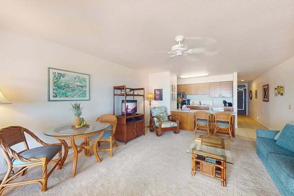 Open-Concept Living Room for Family Gatherings