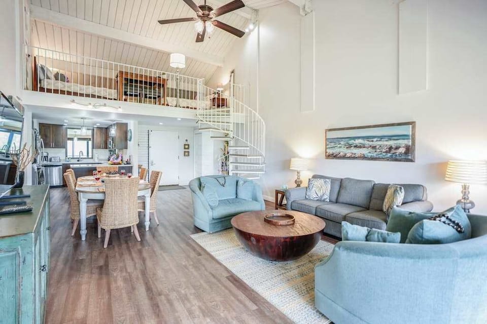 Open living space provides plenty of room to unwind together