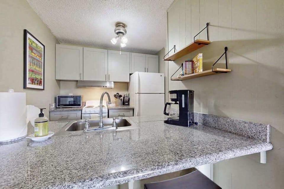 A Space to Cook & Connect