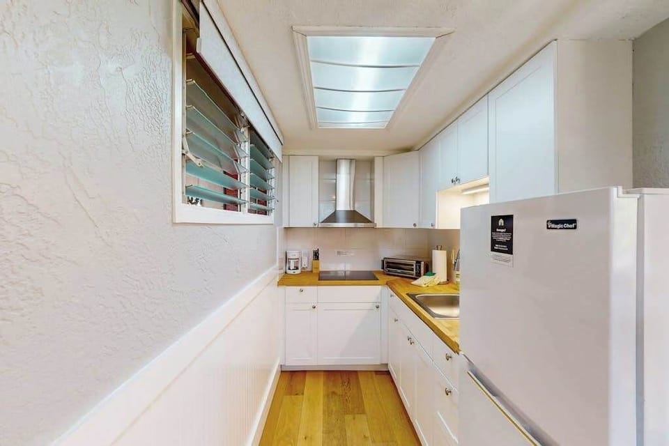 Fully equipped kitchen for easy home cooking