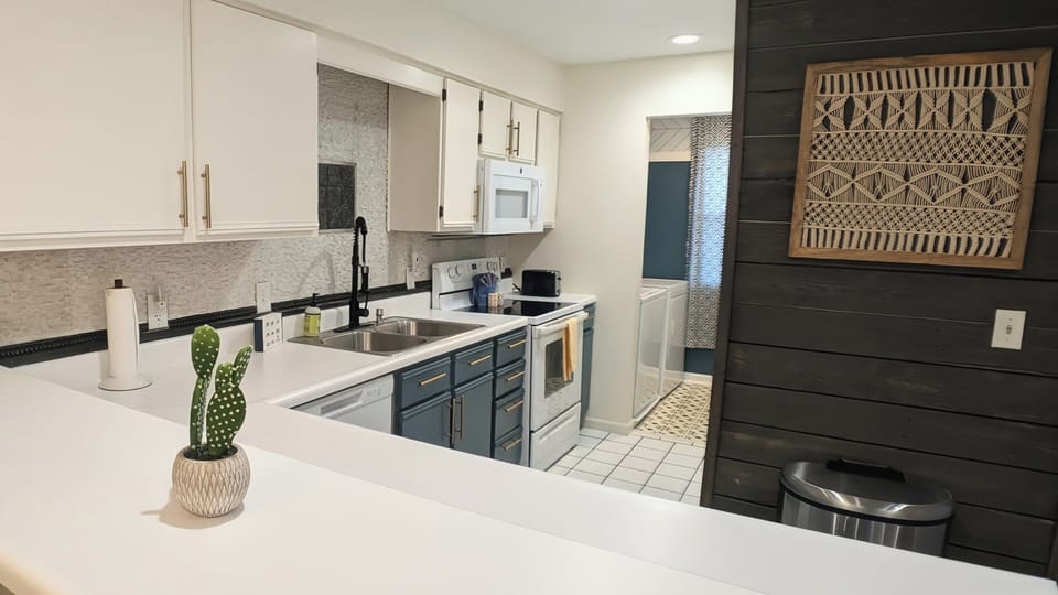 Fully equipped kitchen