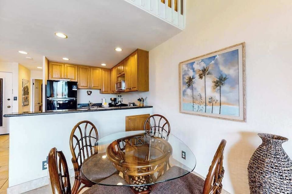 Coastal Dining Area For Memorable Meals