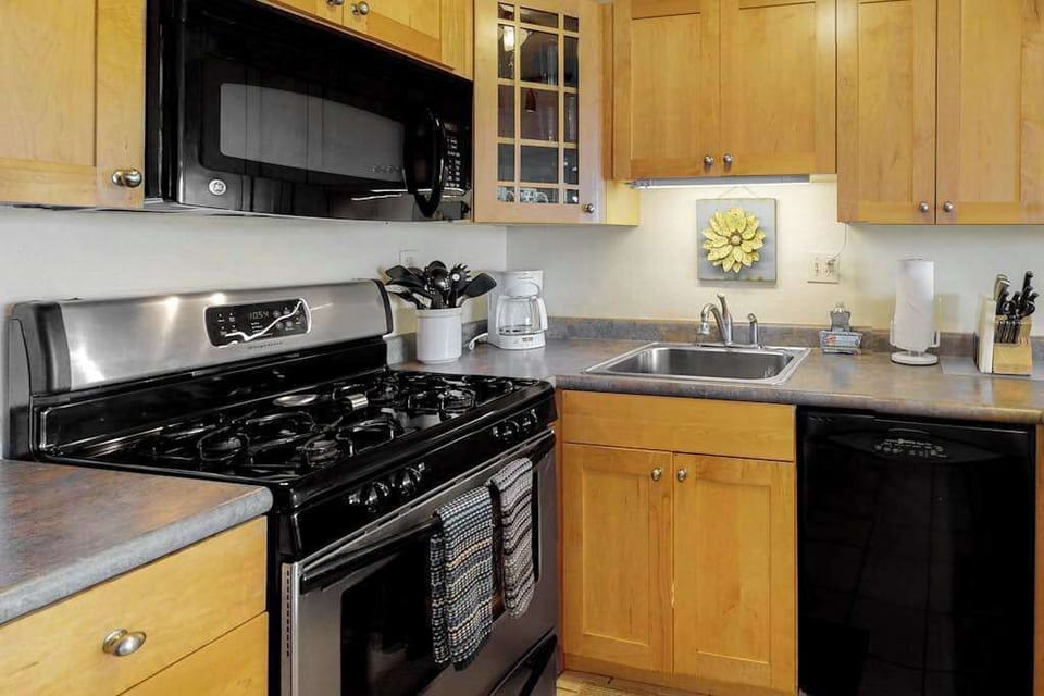 Cook Up Island Favorites With Ease