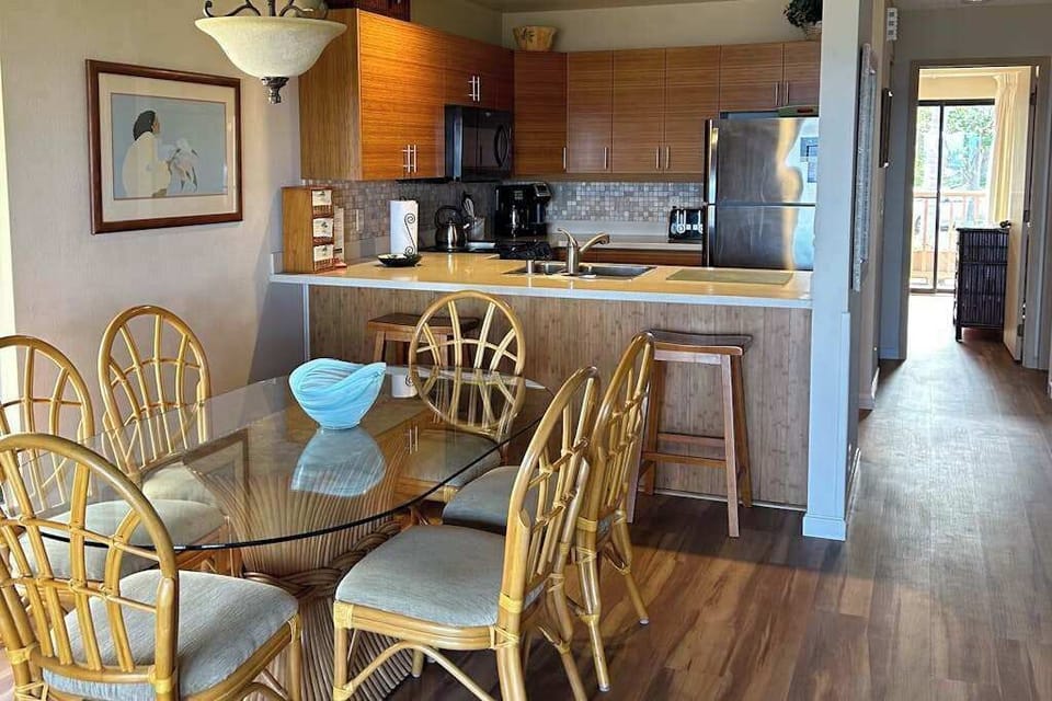 Open Dining Area For Gathering