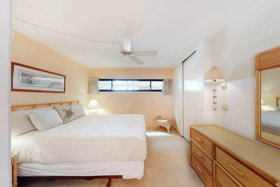 Master bedroom with en-suite bathroom