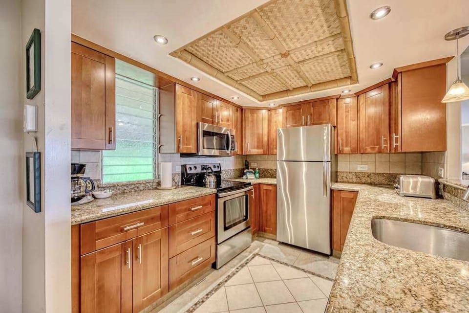 Island Kitchen With Premium Finishes