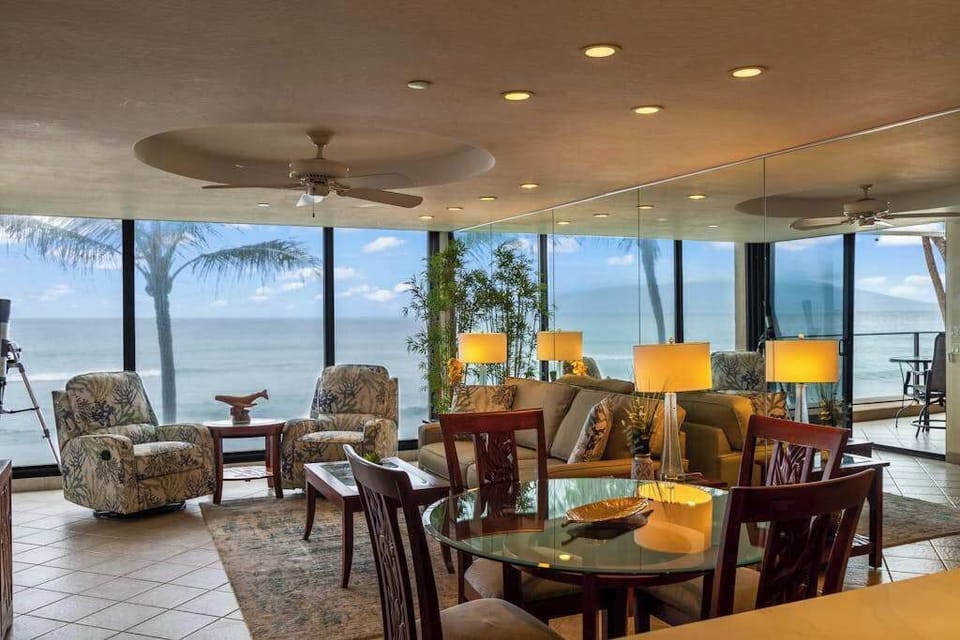 Dining With A Front-Row Ocean View