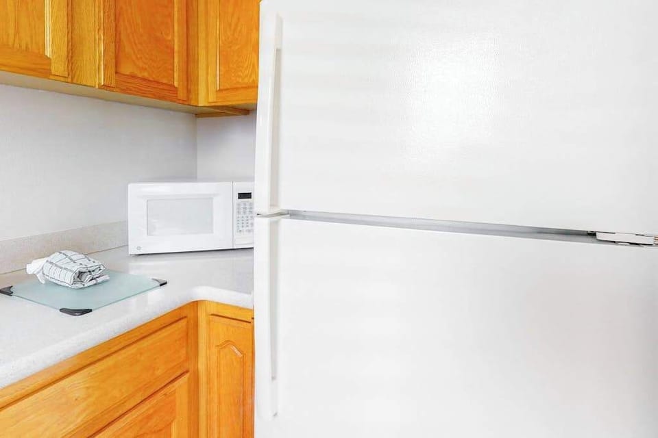 Spacious Kitchen for Family Favorites