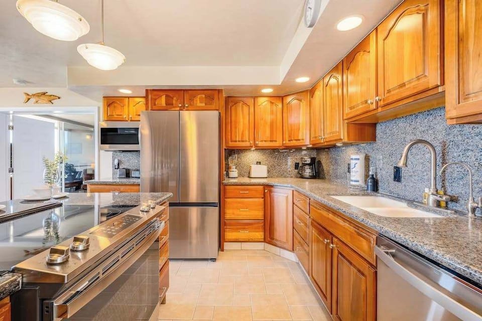Fabulous new state of the art stainless steel kitchen.