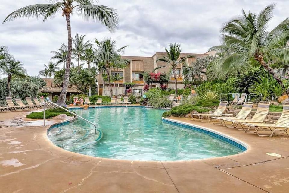 Lagoon Style Resort Pool