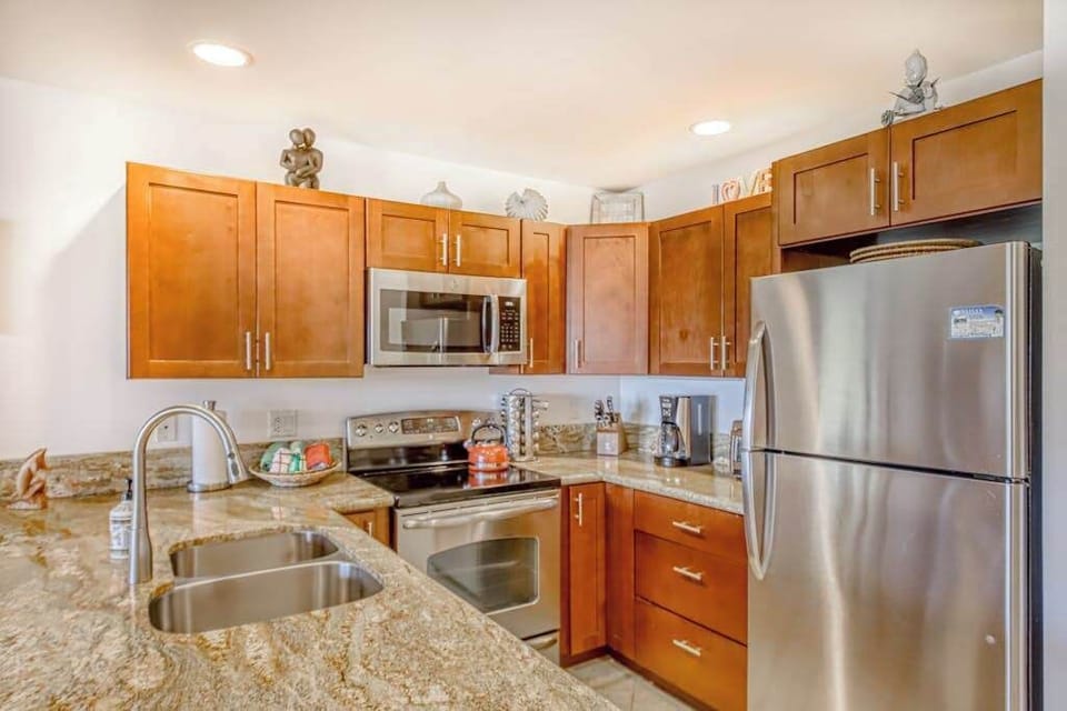 Fully equipped kitchen for effortless cooking