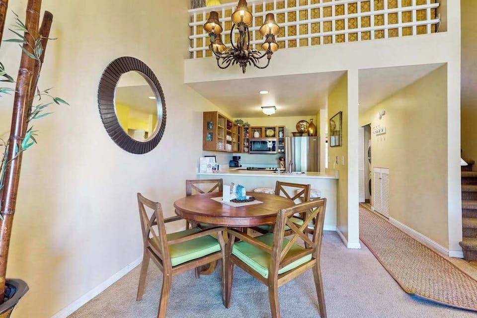 Elegant Dining Space For Gatherings