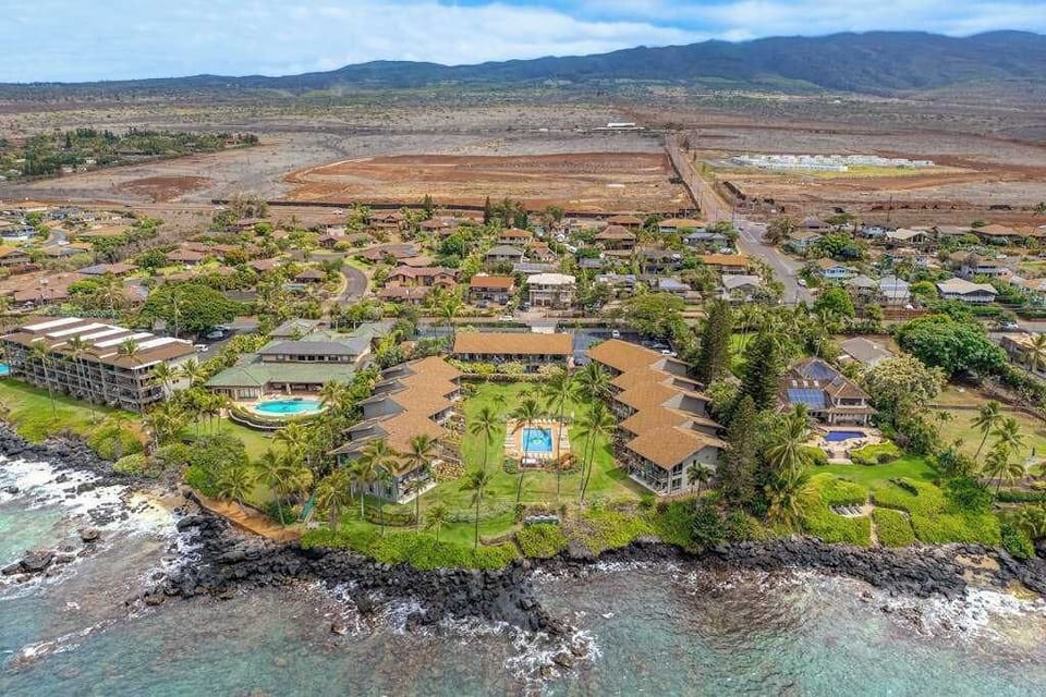 Aerial views of Mahina Surf Resort