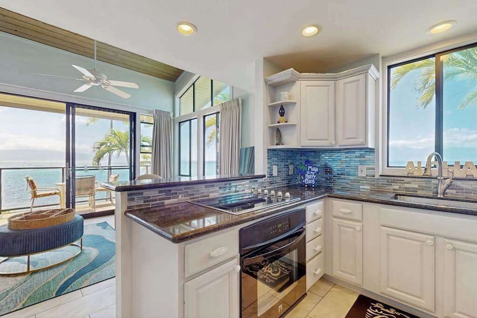 Bright Kitchen With Island