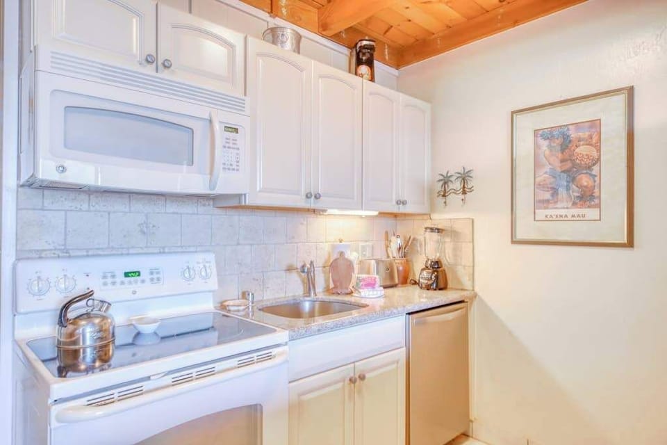 Updated kitchen for all of your vacation needs in your home away from home.
