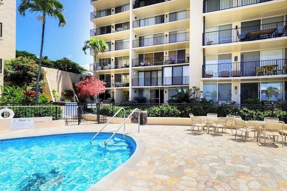Sparkling Beachfront Resort Pool