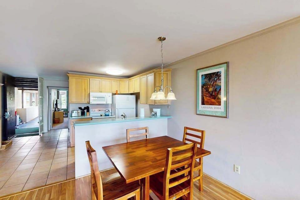 Bright Dining Space Near The Kitchen