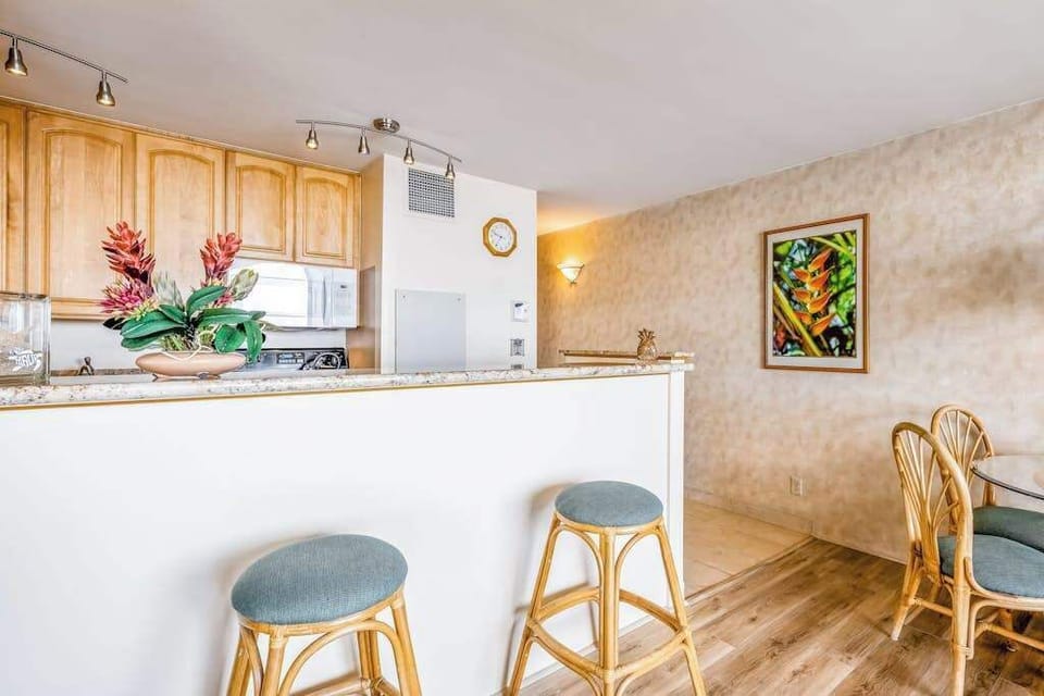 Open-Concept Kitchen Bar Ready For Quick Bites