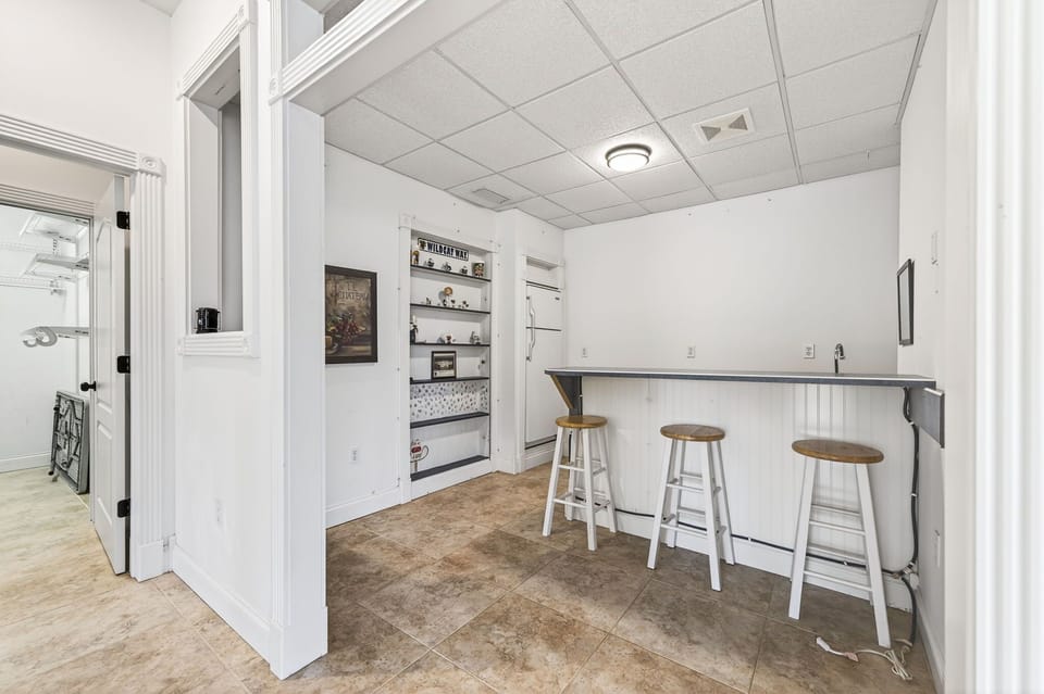 Wet Bar