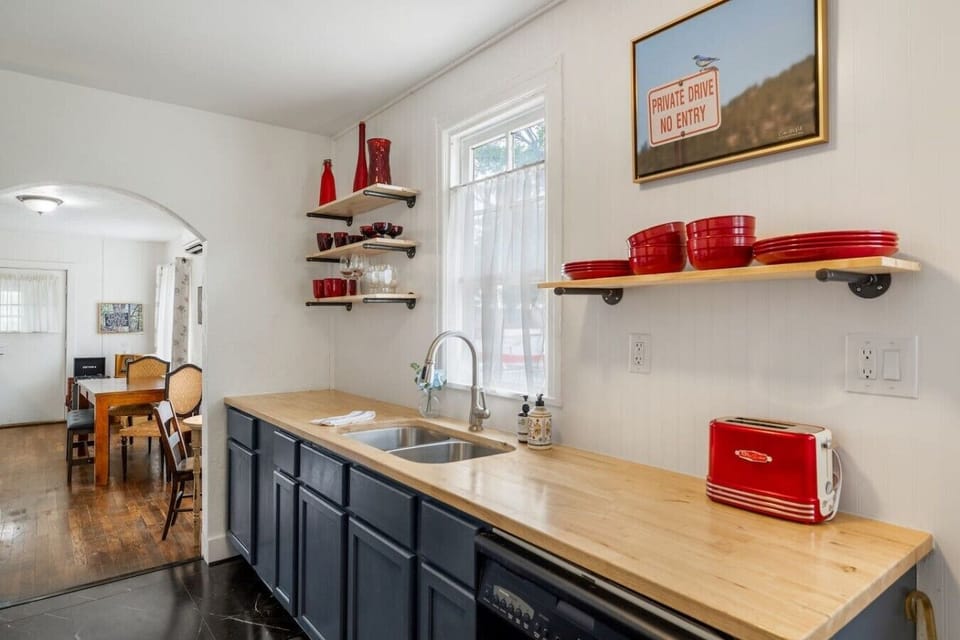 Our kitchen has everything you need to prepare meals with ease during your stay!