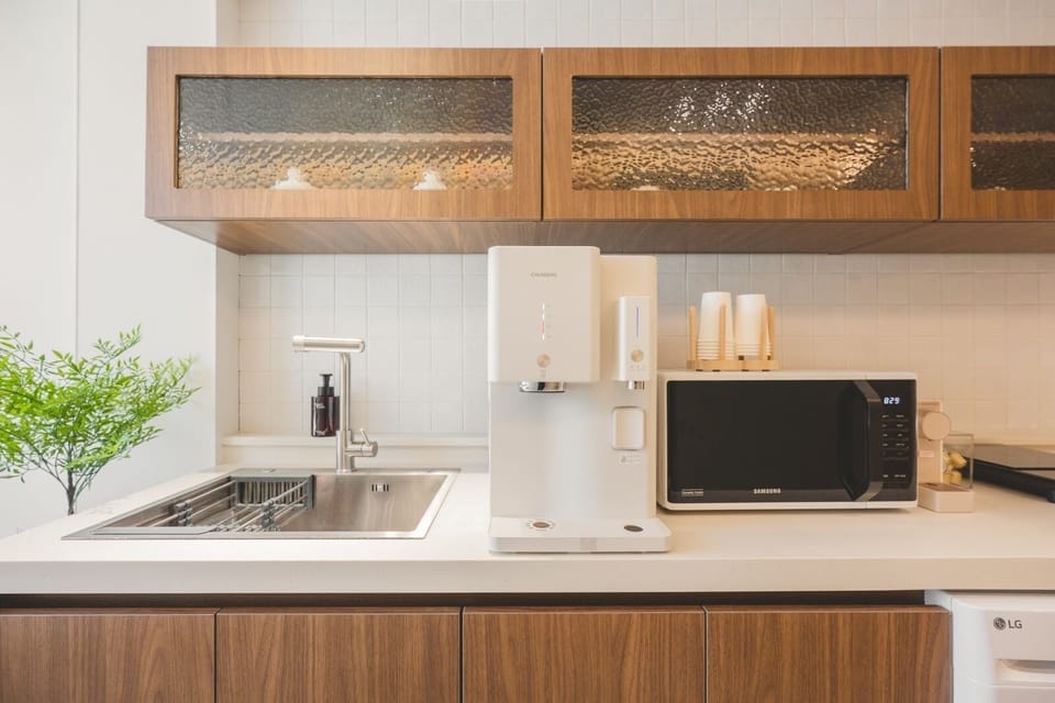 Shared fridge, shared microwave