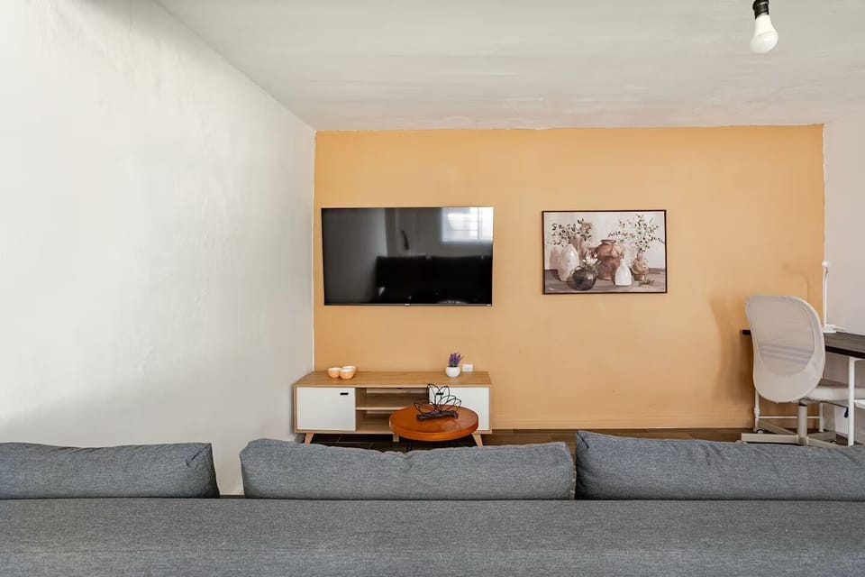 Apartment, 2 Bedrooms | Living area
