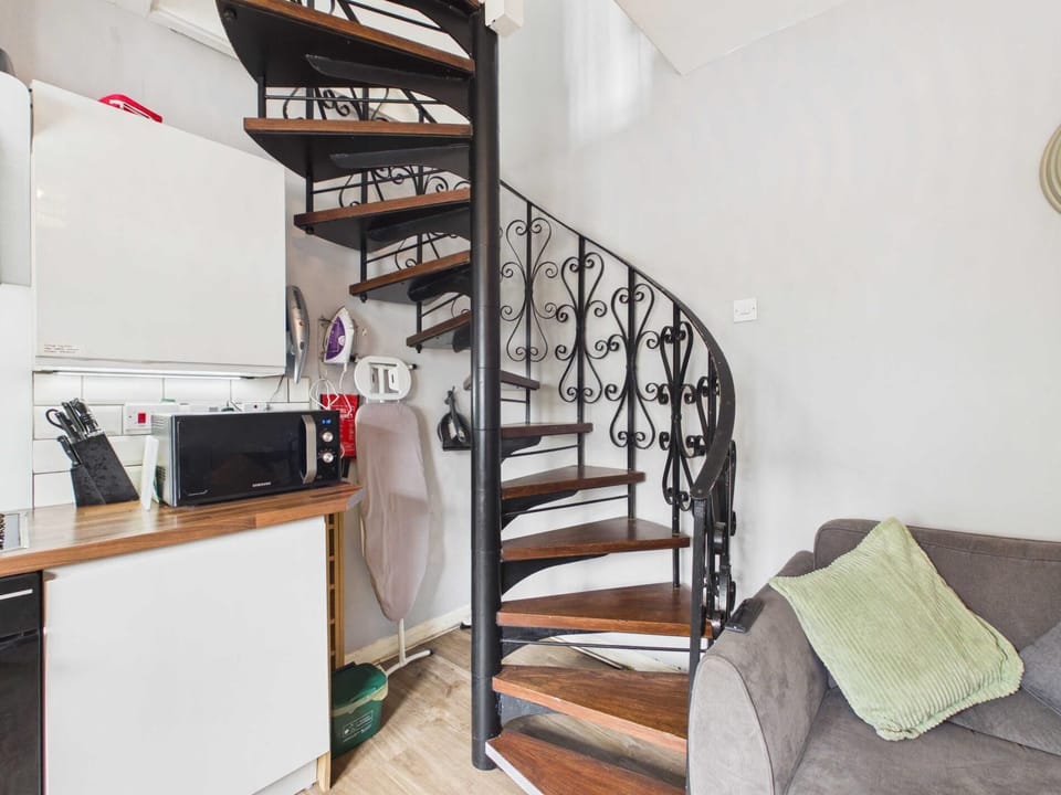 The Mews - 1 Bed Holiday Home - Langland (10608)