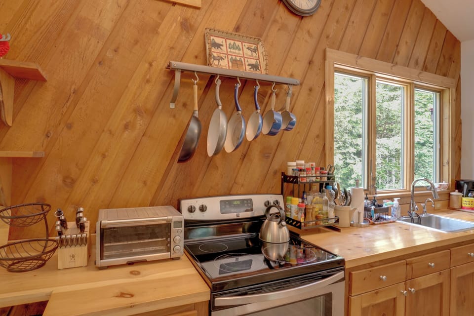 Kitchen & Dining Area | Drip Coffee Maker & French Press