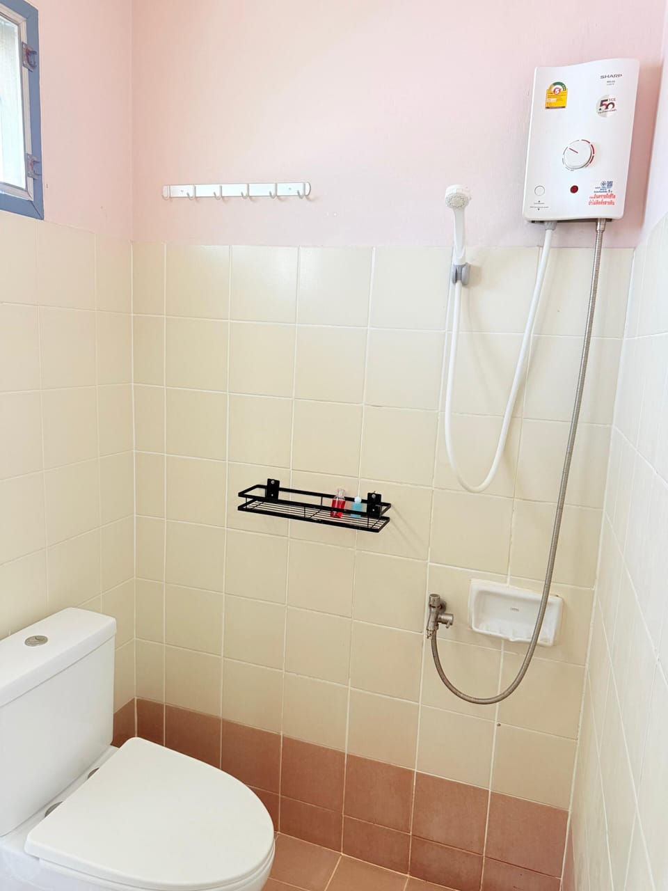 Deluxe Double Room, Balcony, Pool View | Bathroom
