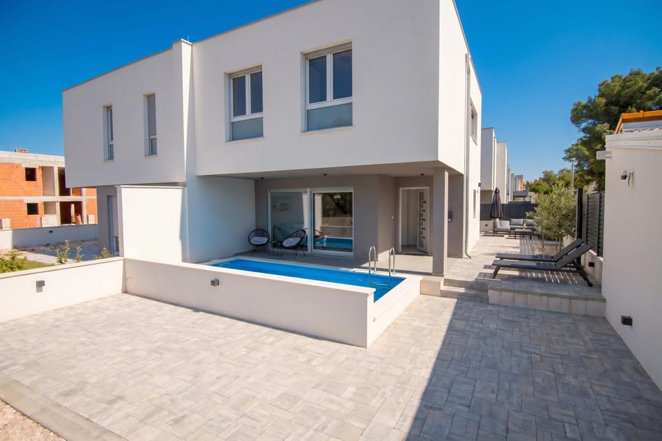 Standard Villa, 3 Bedrooms, 2 Bathrooms (Pool Villa Pomalo) | Exterior