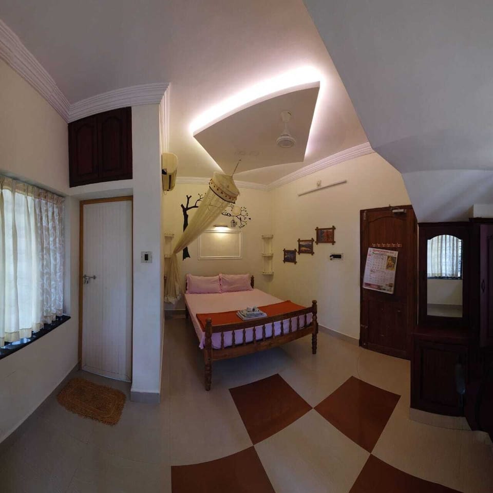 Premium Double or Twin Room | Laptop workspace, WiFi (free)
