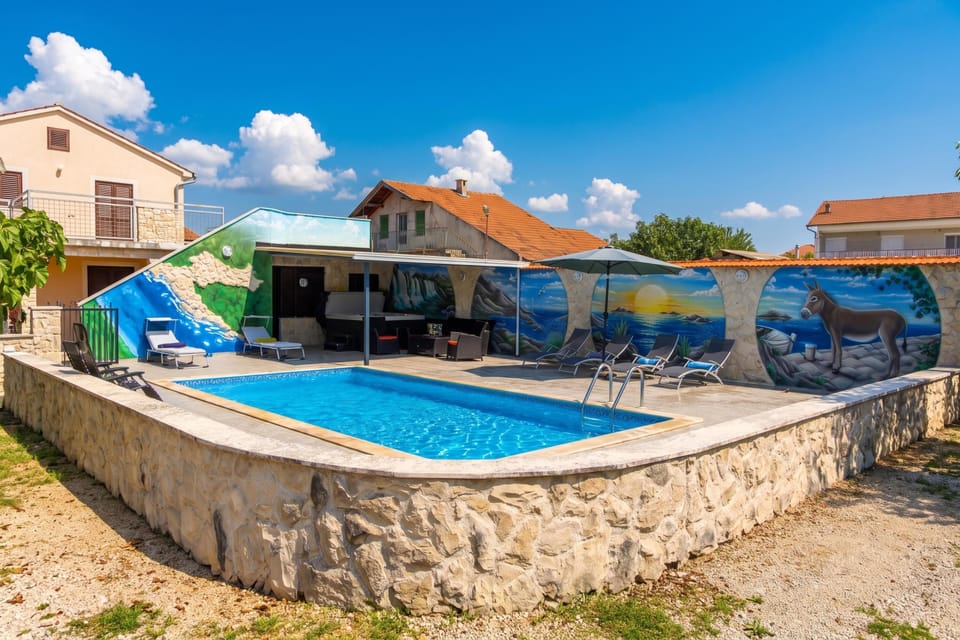 Standard House, 5 Bedrooms, Microwave (Pool & Jacuzzi Home NadaLina) | Pool | Seasonal outdoor pool
