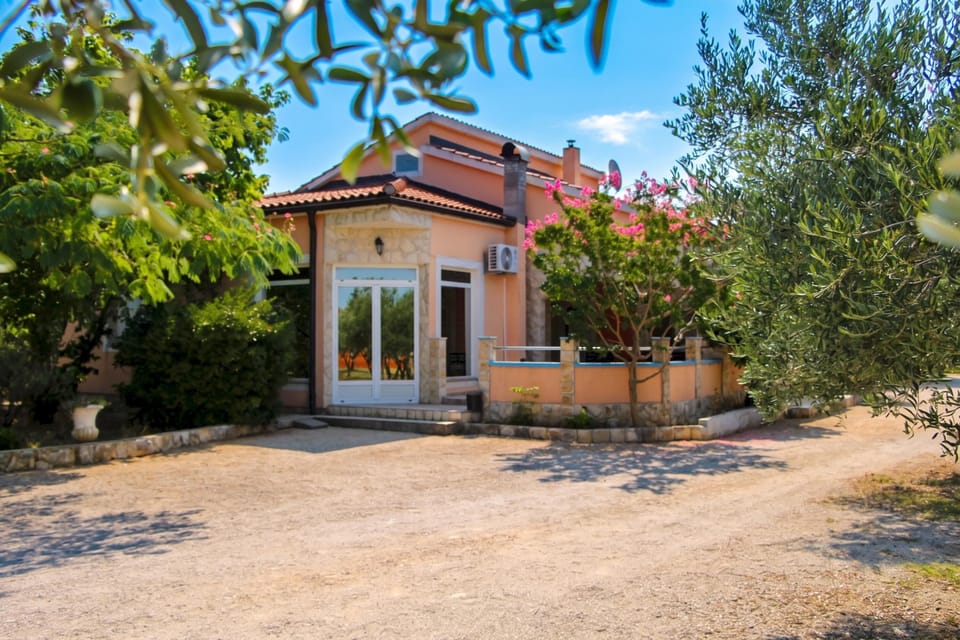 Standard House, 5 Bedrooms, Microwave (Pool & Jacuzzi Home NadaLina) | Exterior