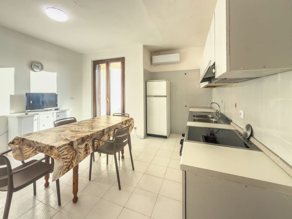 Apartment, Lake View | Private kitchen