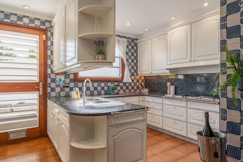 Gourmet Kitchen