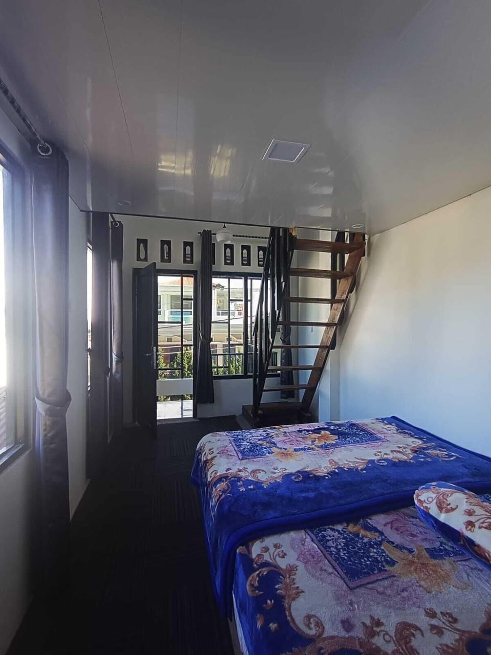 Deluxe Quadruple Room, Balcony | WiFi (free)
