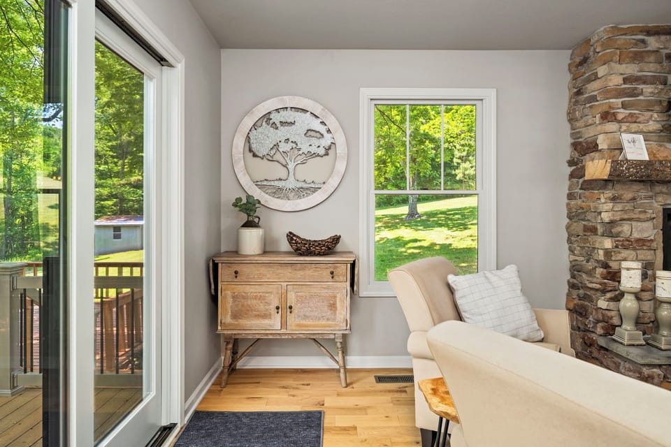 Modern decor throughout