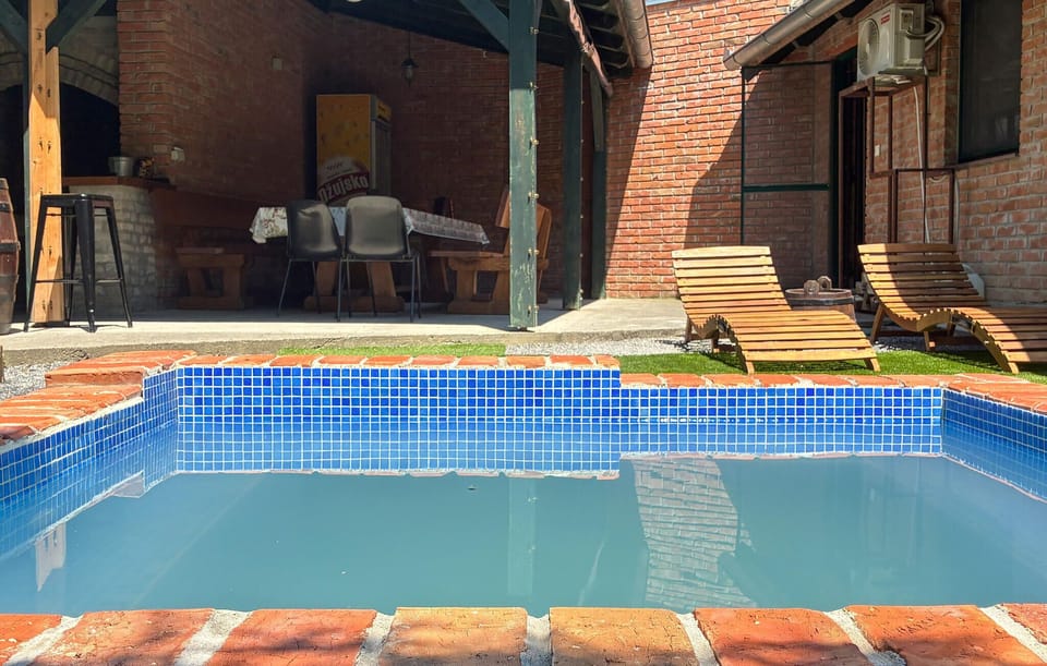 pool